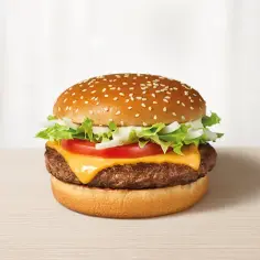 Ile kcal ma McRoyal? Poznaj wartość energetyczną burgera