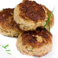 Ile kcal ma kotlet mielony? Poznaj skład i wartość kaloryczną