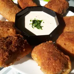 Jak zrobić krokiety z kurczakiem i pieczarkami? Smaczny przepis
