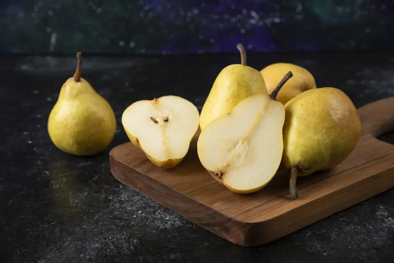 Zdjęcie Ile kcal ma gruszka? Poznaj wartość odżywczą tego owocu