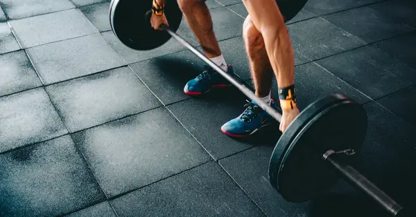 Plan treningowy na miesiąc - jak ułożyć trening siłowy