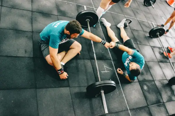 CrossFabric – więcej niż Crossfit. Jak łódzka społeczność FitFabric wspiera się w dążeniu do ekstremalnej sprawności.